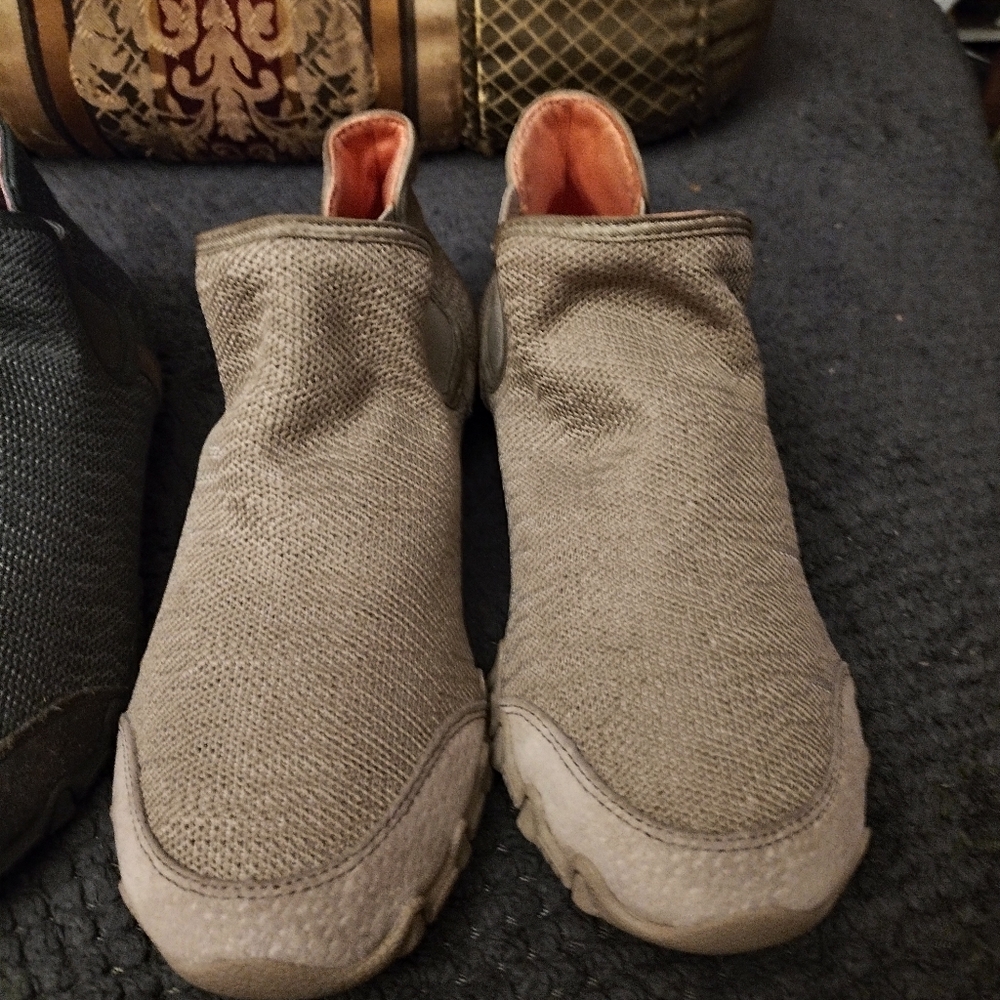 Two Pairs Of Sketchers Relaxedfit Aircooled Memory Foam Shoes